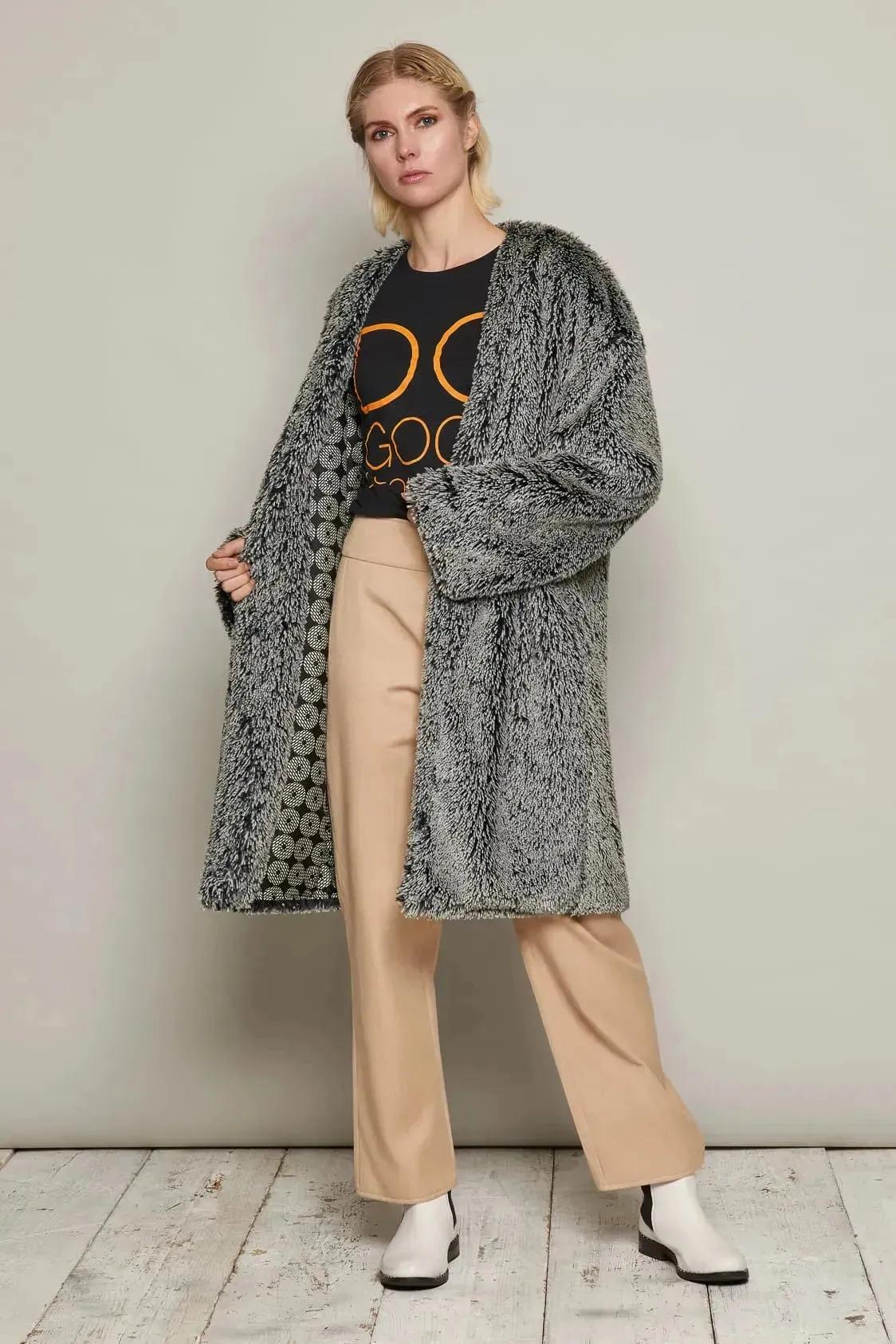 Anja Coat (Black)