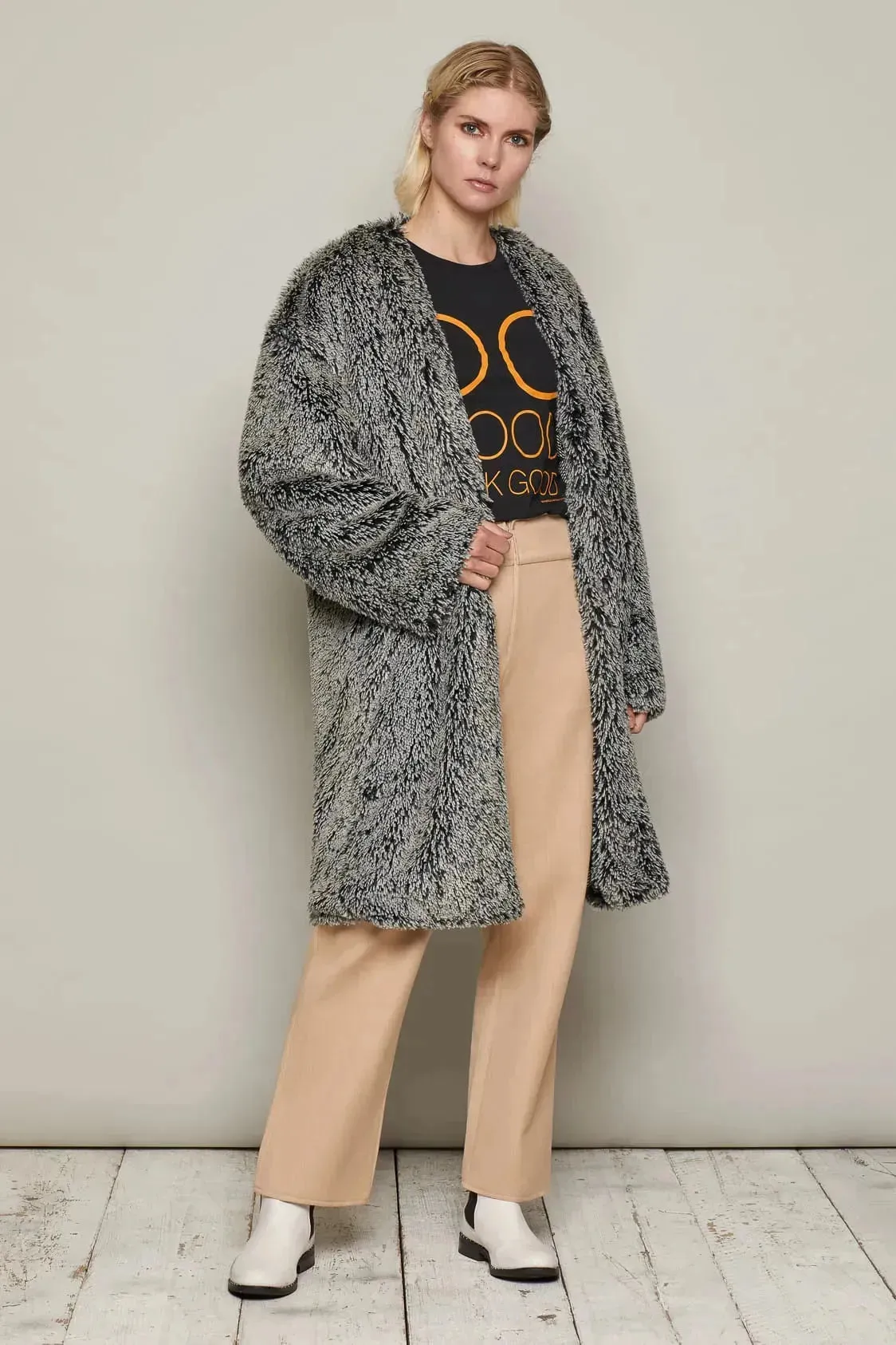 Anja Coat (Black)