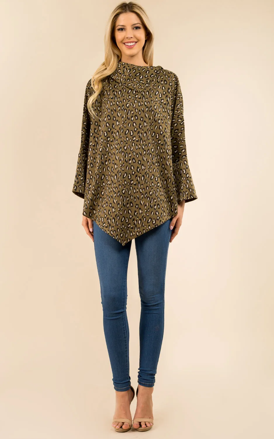 PA3315 Leopard Pattern High-neck Poncho