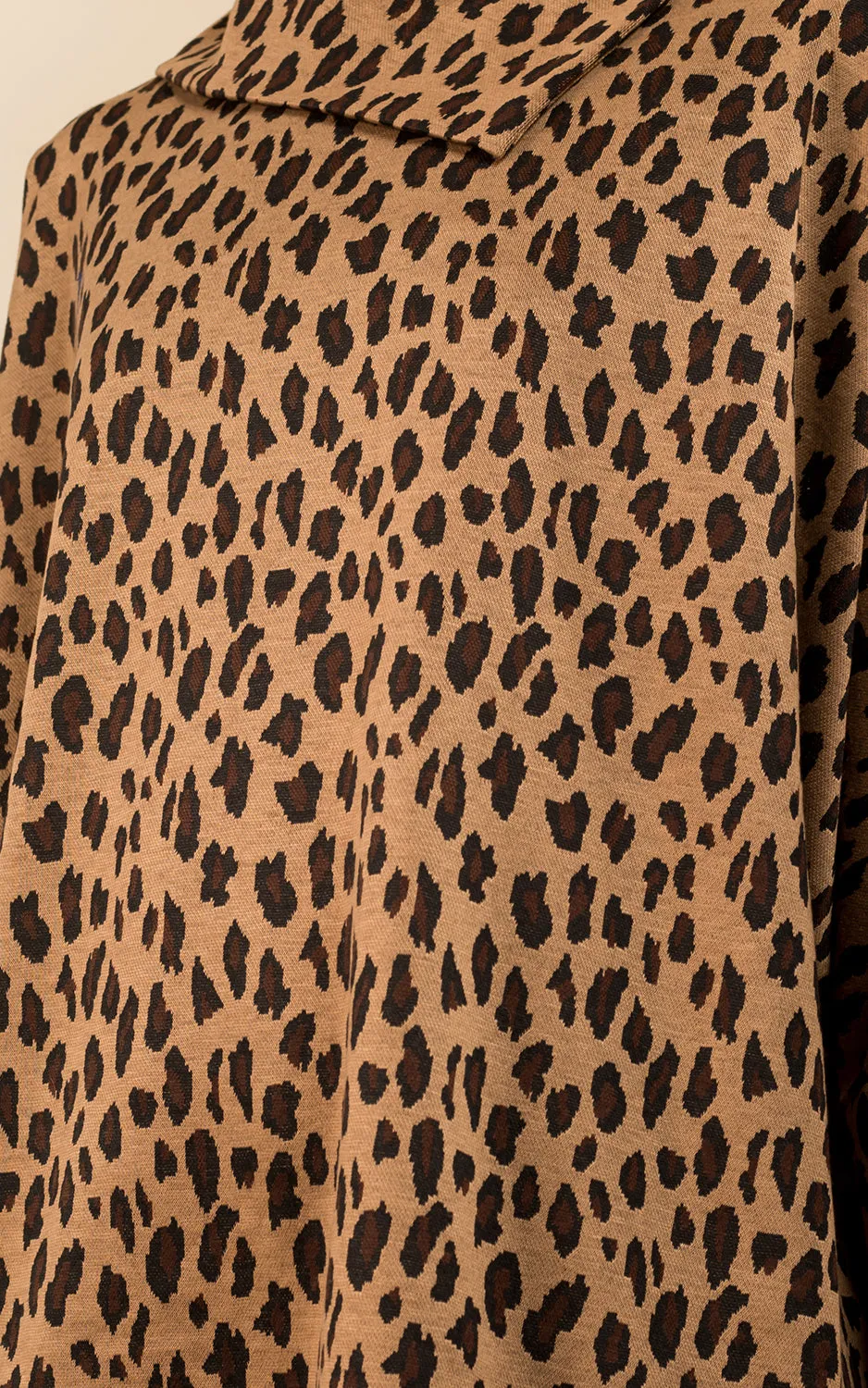 PA3315 Leopard Pattern High-neck Poncho