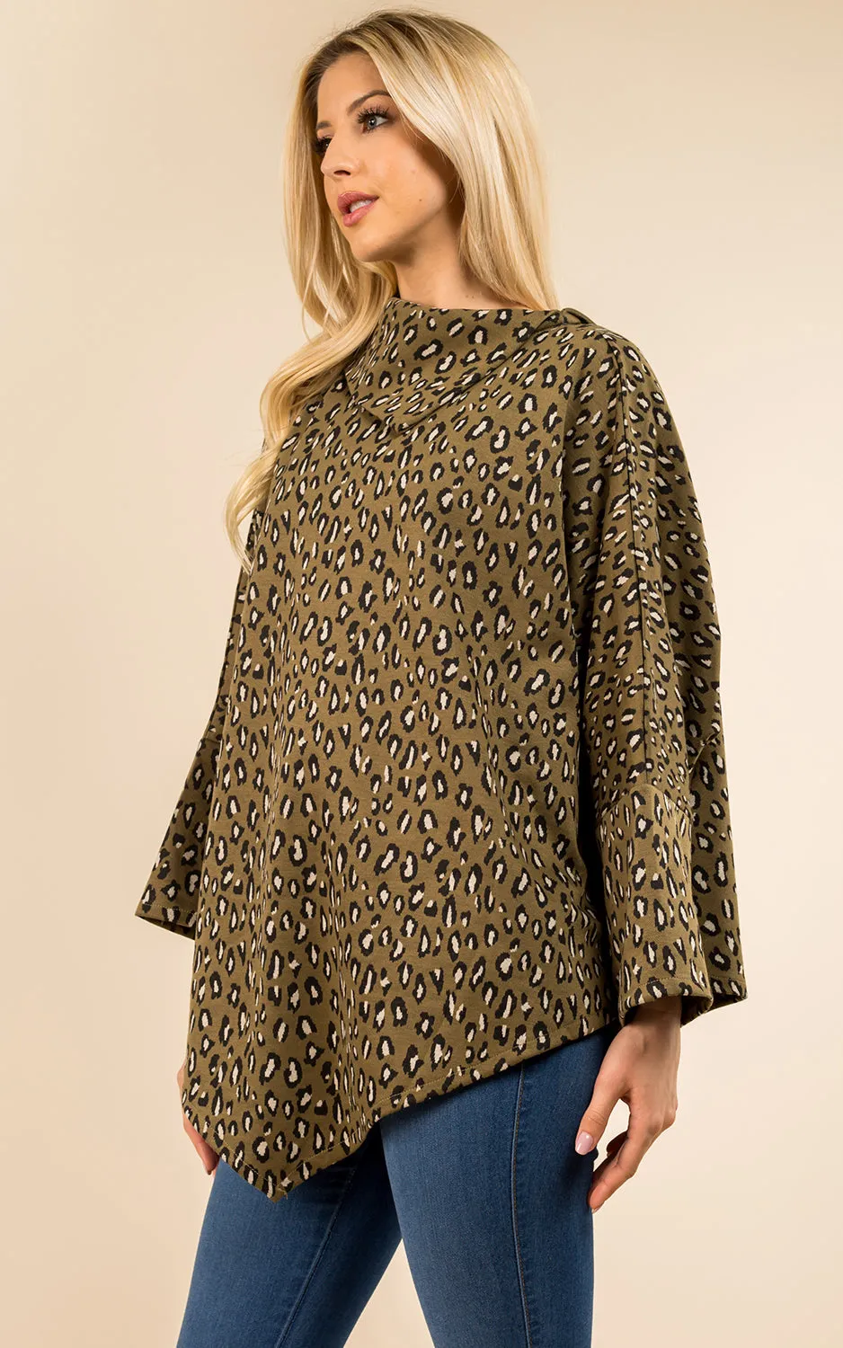PA3315 Leopard Pattern High-neck Poncho